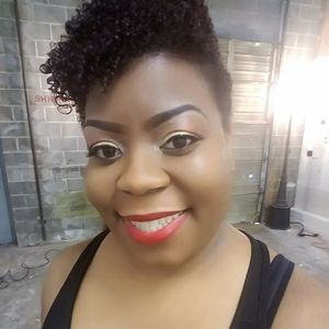 Meet your Posher, Lakesha